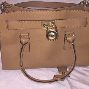 Michael Kors Hamilton Medium Bag